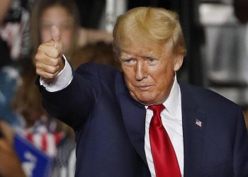 El expresidente Donald Trump testificará en un juicio en su contra