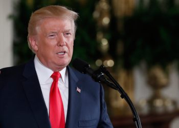 Grupo cristiano suma más de 20,000 firmas contra candidatura de Trump en 2024