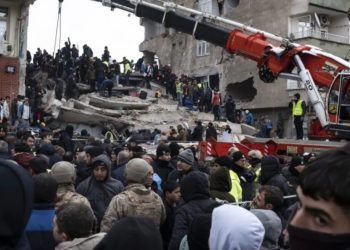 Banco Mundial estima en 34,000 millones los daños en Turquía por el terremoto
