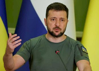 Devolviendo Crimea a los ucranianos restableceremos la paz, asegura Zelenski