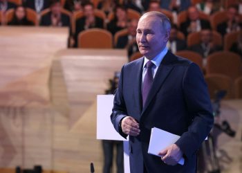 Putin visita por sorpresa Crimea en el aniversario de su anexión