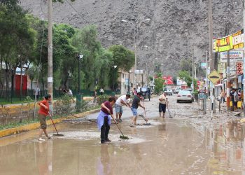 Lluvias en Perú deja a miles de personas damnificadas