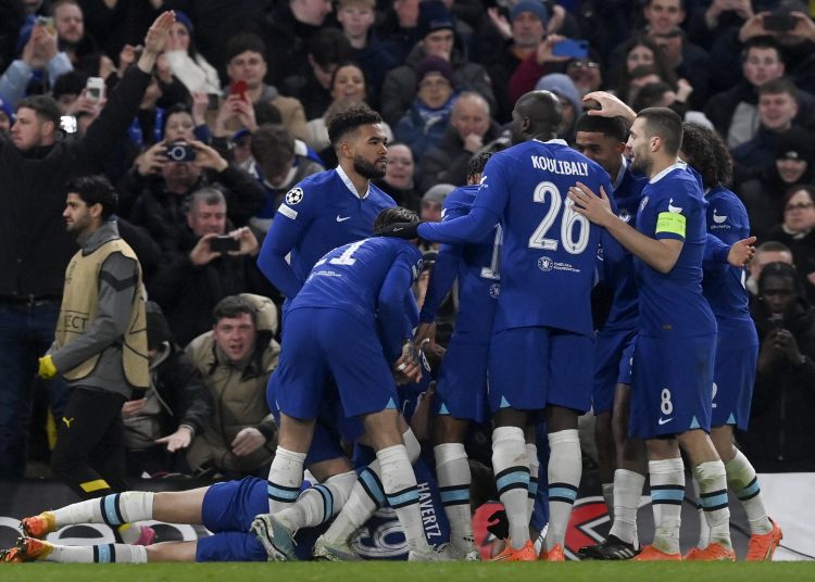 London (United Kingdom), 06/03/2023.- Players of Chelsea celebrate after scoring the 2-0 lead from penalty spot during the UEFA Champions League, Round of 16, 2nd leg match between Chelsea FC vs Borussia Dortmund in London, Britain, 07 March 2023. (Liga de Campeones, Rusia, Reino Unido, Londres) EFE/EPA/Neil Hall