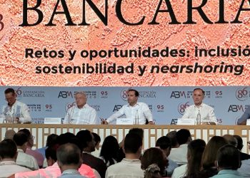 No existe ningún riesgo para la economía mexicana tras el colapso de bancos estadounidenses: AMLO
