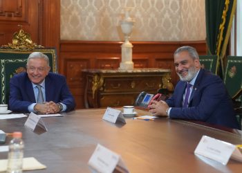 López Obrador presume de entenderse “requetebién” con secretario de la OPEP