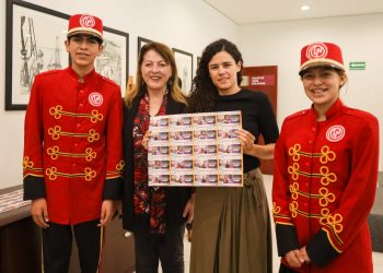 Develan billete de lotería alusivo a las personas trabajadoras del hogar