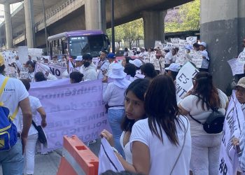 Priistas se manifiestan en la CNDH y CDHCM en demanda de justicia para Cuauhtémoc Gutiérrez de la Torre