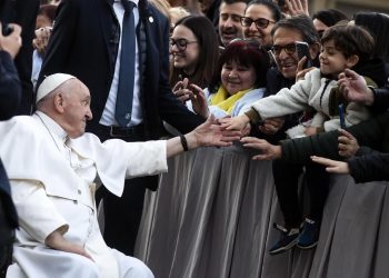 Esto se sabe de la salud del Papa tras ingresar a un hospital de Roma