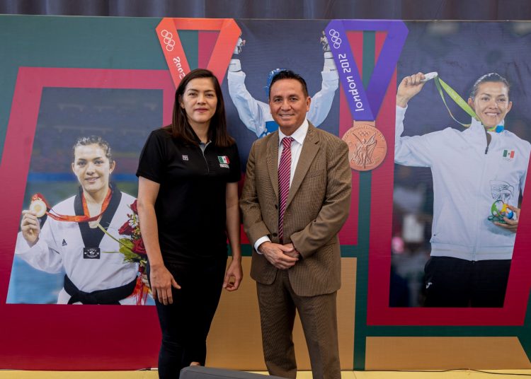 María Espinoza y Raymundo González