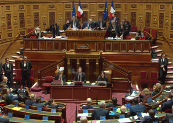 Francia aprueba el polémico proyecto de reforma de las pensiones