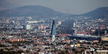 Vecinos entregan 9 mil firmas para frenar el Plan General de Desarrollo
