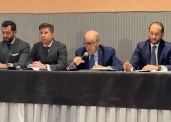 Exgobernador de Tamaulipas presenta denuncia contra Santiago Nieto y Américo Villareal