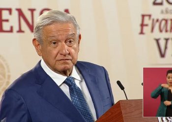 Ministro que suspendió el Plan B se excedió, asegura López Obrador