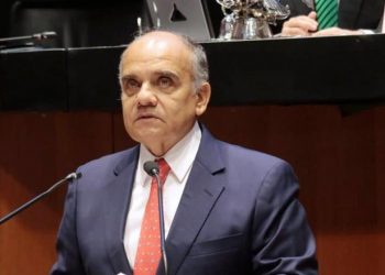 Asume Manuel Añorve coordinación del PRI en el Senado