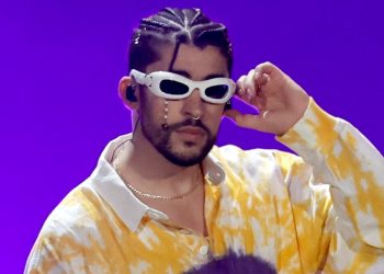 Bad Bunny enfrenta una demanda millonaria de su exnovia