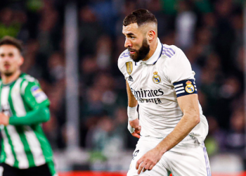 Benzema es duda para enfrentar al Espanyol 