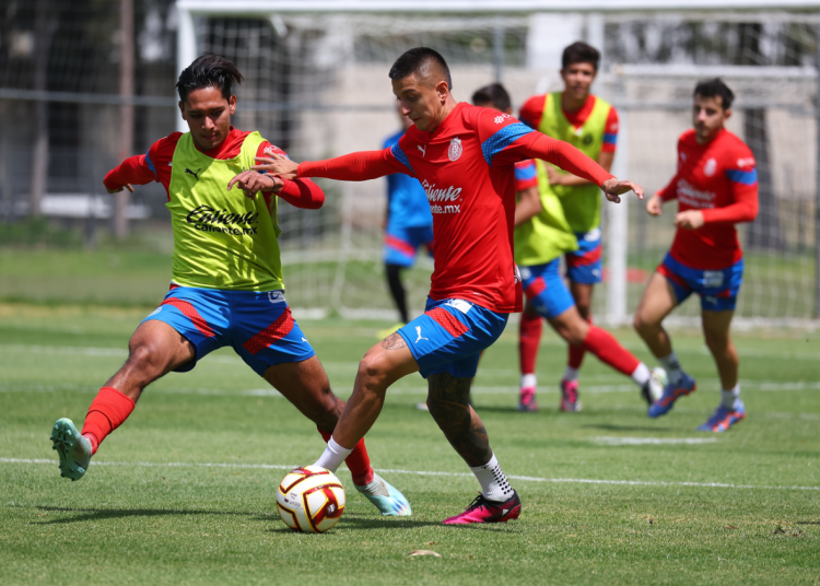 Foto: Twitter @Chivas