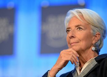 Lagarde dice que el BCE está listo para dar liquidez a bancos si es necesario