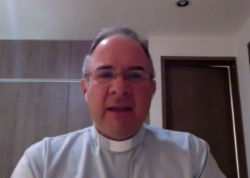 La muerte de una menor por bullying es abrumador, todos debemos hacer un serio examen de conciencia: Padre Corral