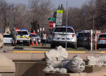 Hallan cuerpo de menor de 17 años acusado por tiroteo en escuela de Denver