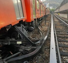 Un tren se descarriló en el patio de maniobras de la terminal de Indios Verdes, de la Línea 3 del Metro