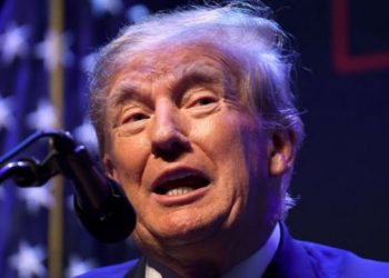 Trump pide a sus seguidores unidad en la defensa pacífica de su movimiento