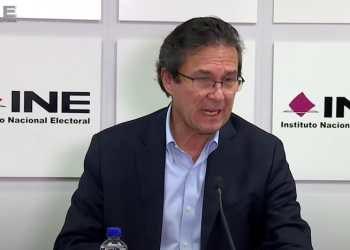 Edmundo Jacobo renuncia al INE, tras 15 años