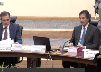 Un INE confrontado con Morena reinstaló a Edmundo Jacobo Molina