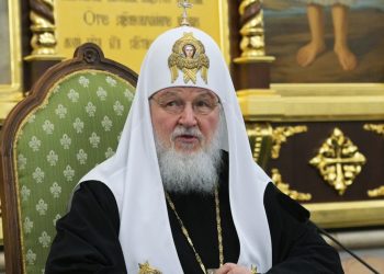 Rusia condena expulsión de Iglesia Ortodoxa Ucraniana de su principal sede