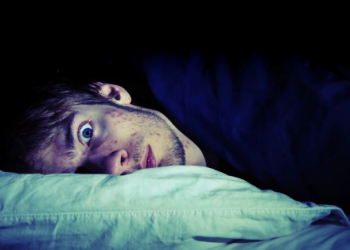 Trastornos del sueño aumentan riesgo de deterioro cognitivo, alerta experta