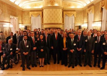 Lanza Marcelo Ebrard campaña de defensa de México en Estados Unidos