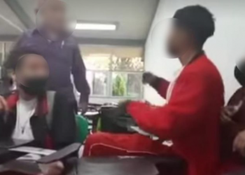 Separan del cargo a docente grabado cuando amenazaba a un alumno