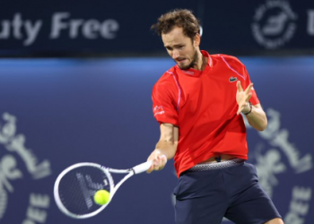Medvedev elimina a Djokovic del Torneo de Dubai