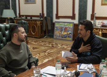 El actor Orlando Bloom se reúne con el presidente de Ucrania