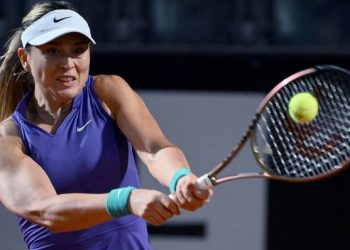 Paula Badosa supera con sufrimiento su debut en Miami