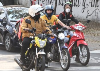 Semovi alerta sobre permisos falsos para conducir motos sin placas