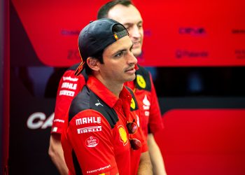 Un viernes más complicado de lo previsto: Saínz