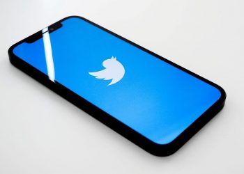 ¡No es tu internet! Usuarios reportan caída de Twitter