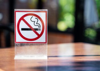 Este es el número de amparos contra las nuevas reglas antitabaco