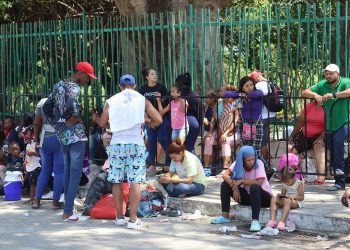 Arriban más migrantes a México con destino a EU