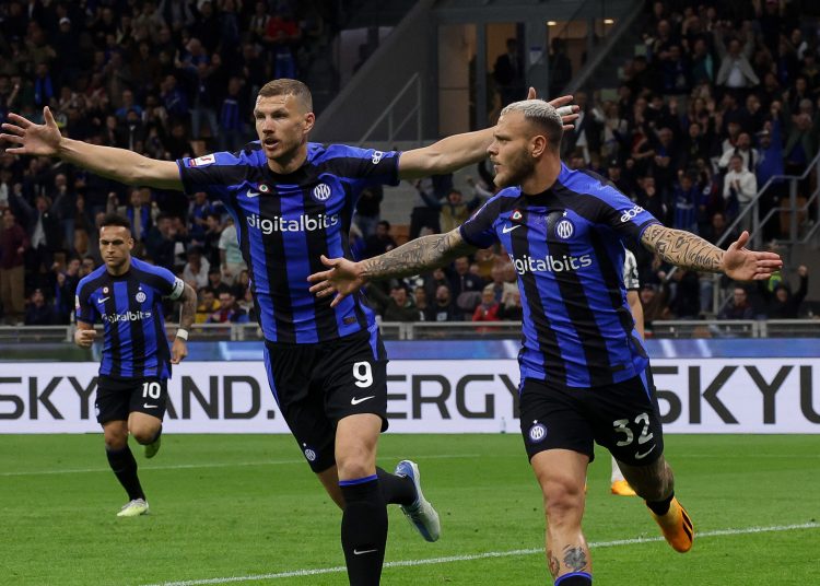 Milan (Italy), 26/04/2023.- FC Inter Milan's defender Federico Di Marco celebrates after scoring the 1-0 goal during the Coppa Italia semi-final second leg match between FC Inter Milan and Juventus FC, in Milan, Italy, 26 April 2023. (Italia) EFE/EPA/ROBERTO BREGANI
