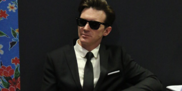 Drake Bell bromea sobre su “desaparición” en Florida