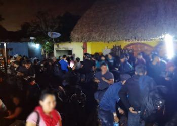 Otra de migrantes, ahora en un tráiler en Veracruz