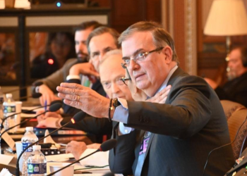 México y EU se comprometieron a reducir drásticamente el flujo de precursores de fentanilo y el tráfico ilegal de armas: Ebrard