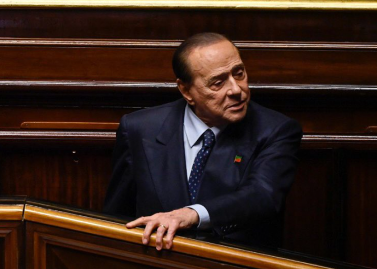 FOTO TWITTER @berlusconi