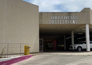 GALERÍA: Así salió del hospital el piloto del globo aerostático que se incendio en Teotihuacán