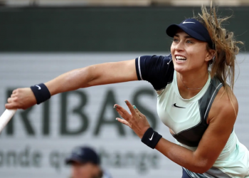 Badosa remonta y gana a la canadiense Leylah Fernandez en Charleston