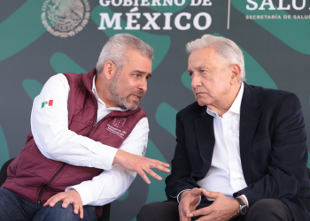 Asiste gobernador de Michoacán a reunión en Palacio Nacional