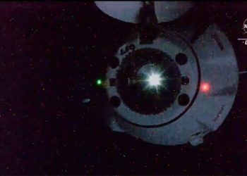 Una cápsula Dragon con material científico regresa con éxito a la Tierra