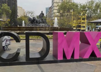Comerciantes en pequeño en CDMX se declaran listos para fin de semana largo
